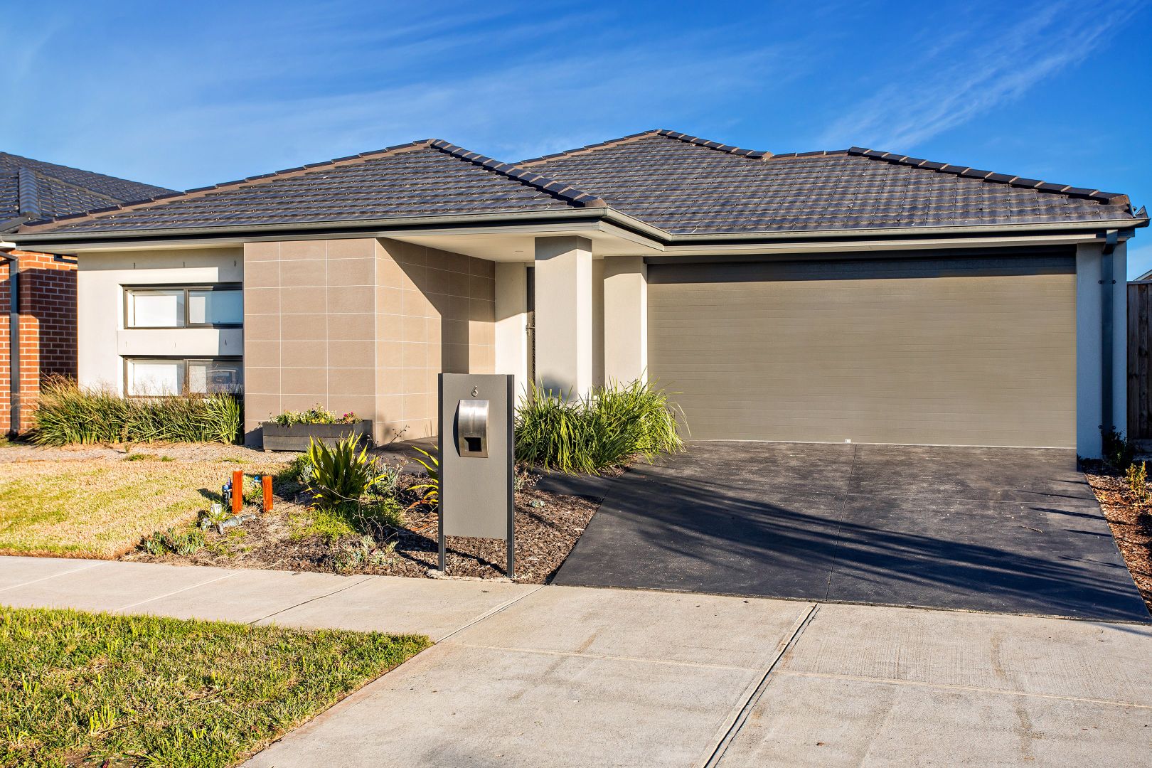 6 Cartwright Grove, Cranbourne East Property History & Address