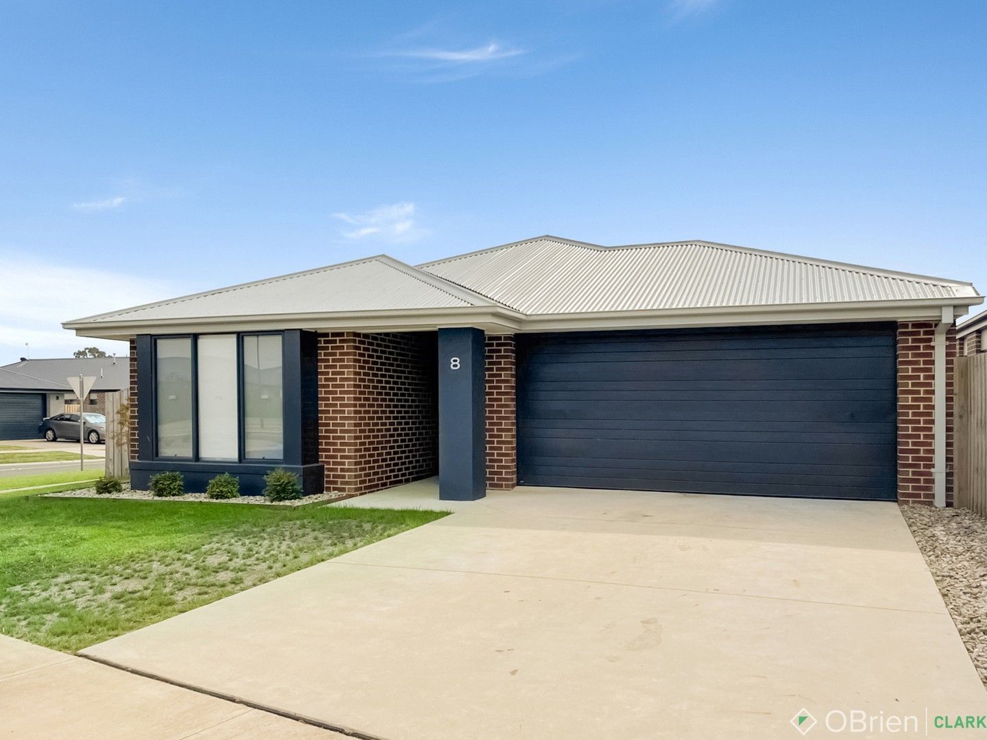 3 bedrooms House in 8 Angus Road TRARALGON VIC, 3844