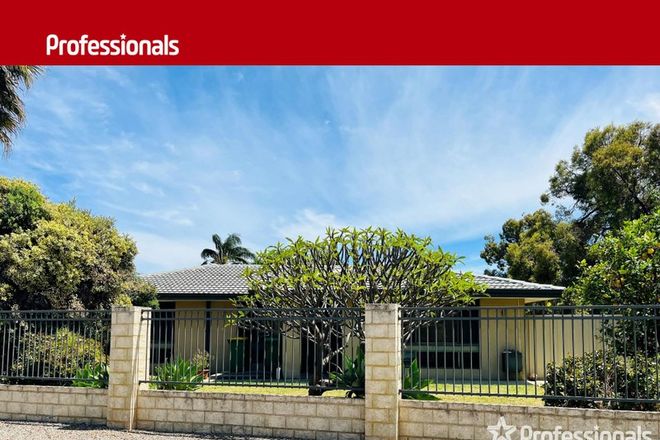 Picture of 2 Coronilla Way, FORRESTFIELD WA 6058