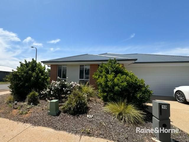 4 bedrooms House in 10 Esperance Drive ANDREWS FARM SA, 5114