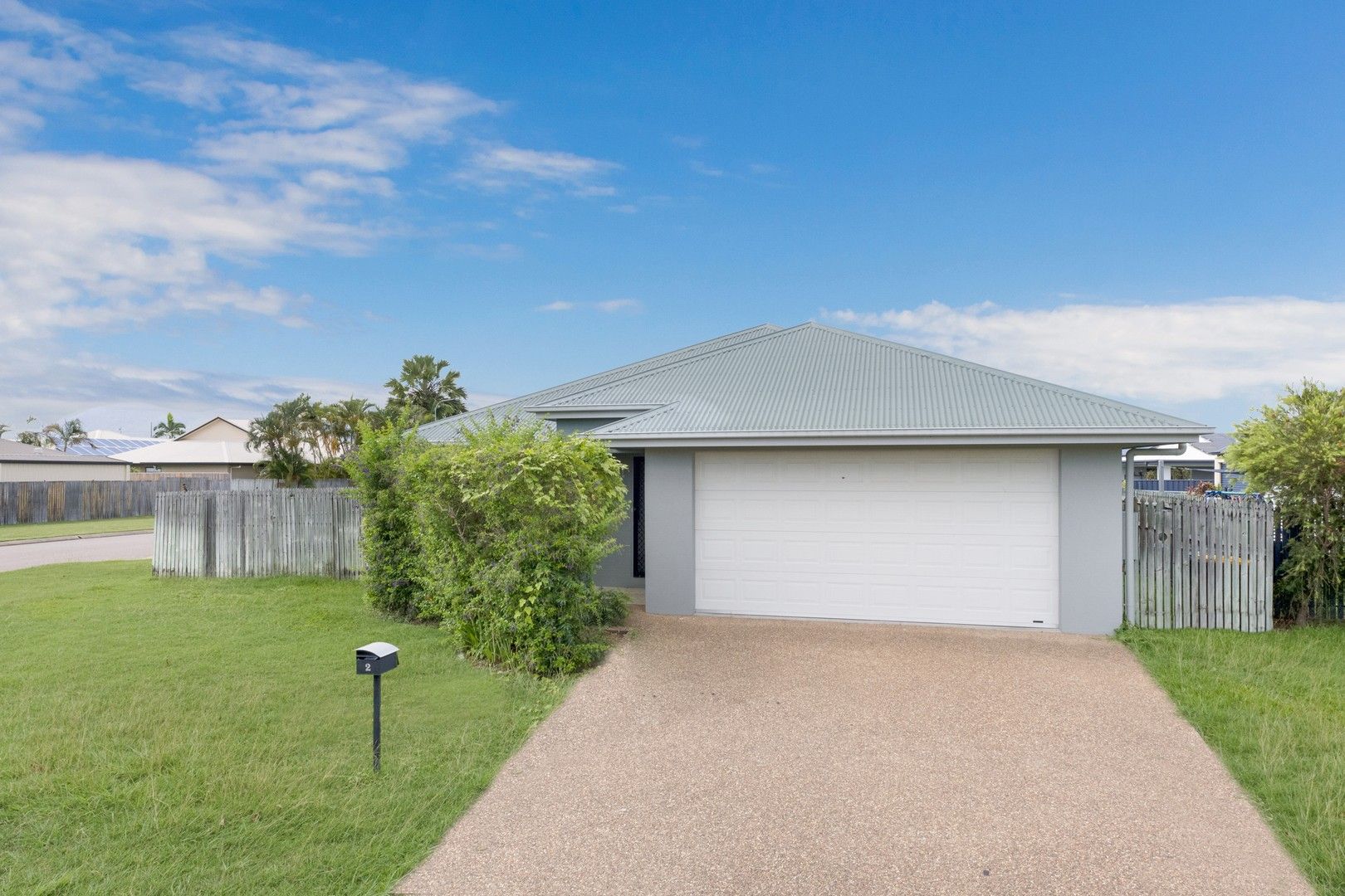 4 bedrooms House in 2 Berry Court KIRWAN QLD, 4817