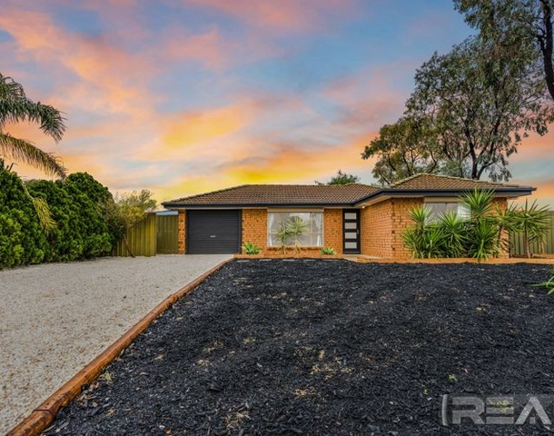 43 President Avenue, Andrews Farm SA 5114