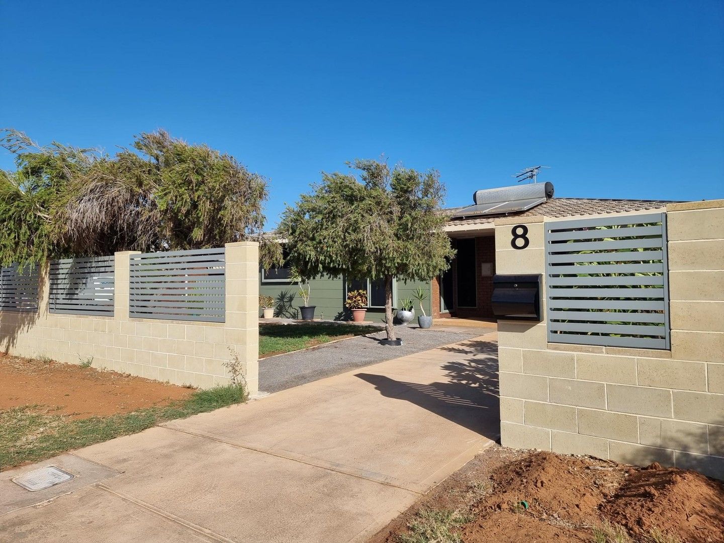 8 Willesee Street, Carnarvon WA 6701 Domain