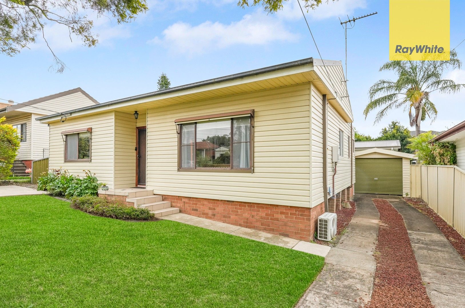 5 bedrooms House in 7 and 7A Paul Street BLACKTOWN NSW, 2148