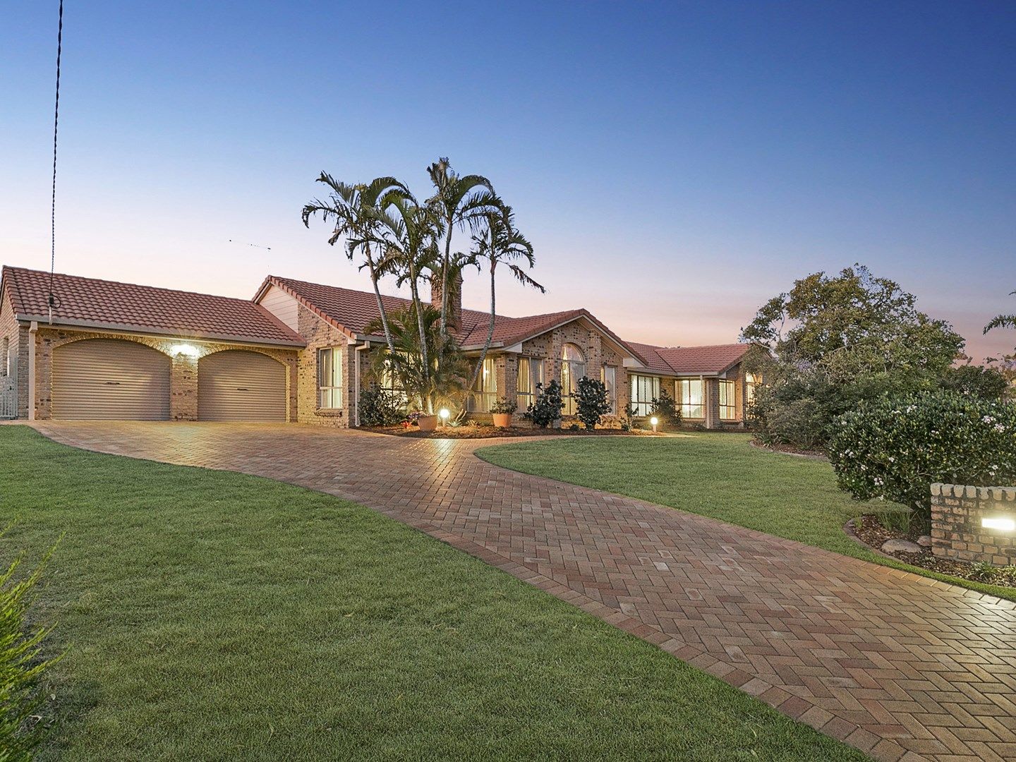 16 HILLTOP CRESCENT, Alexandra Hills QLD 4161, Image 0