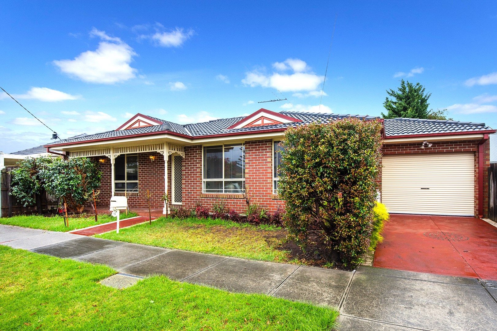 19 Davis Avenue, Avondale Heights VIC 3034, Image 0