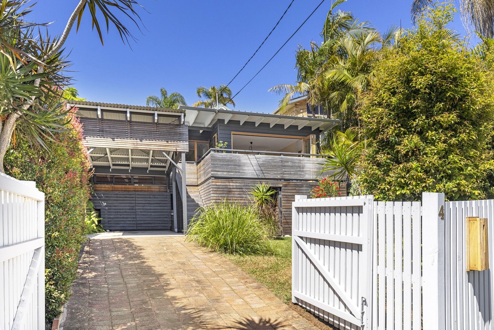 4 Adams Street, Curl Curl NSW 2096, Image 0