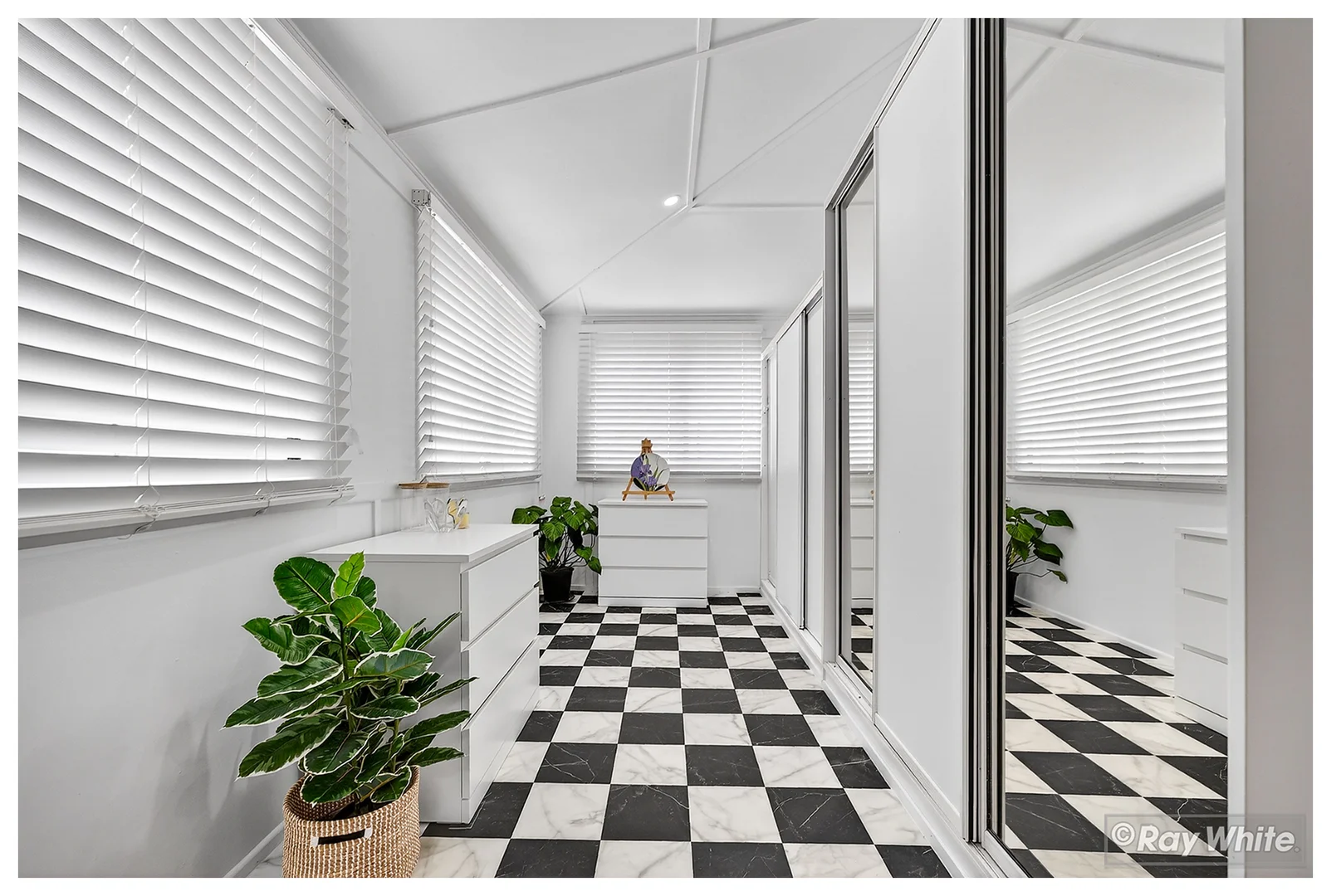 Additional image 49 of 256 William Street, Allenstown QLD 4700