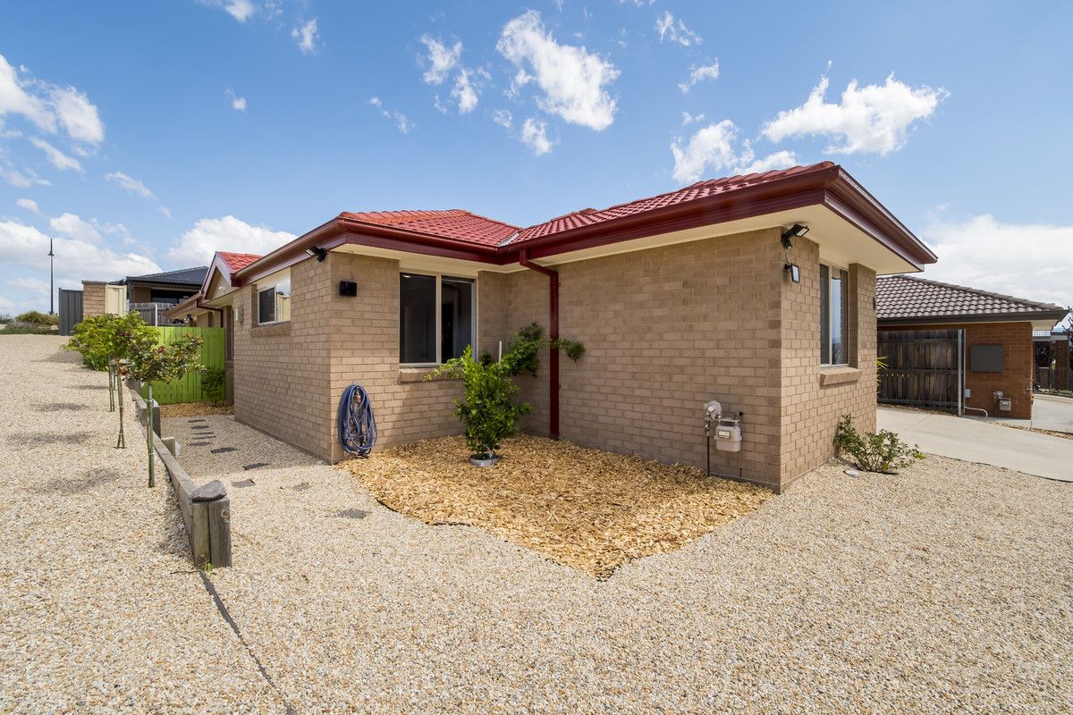 9 Isbister Street, Macgregor ACT 2615, Image 1