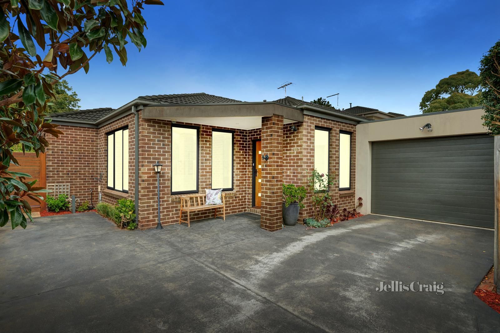 2/121 Rooks Road, Nunawading VIC 3131, Image 0