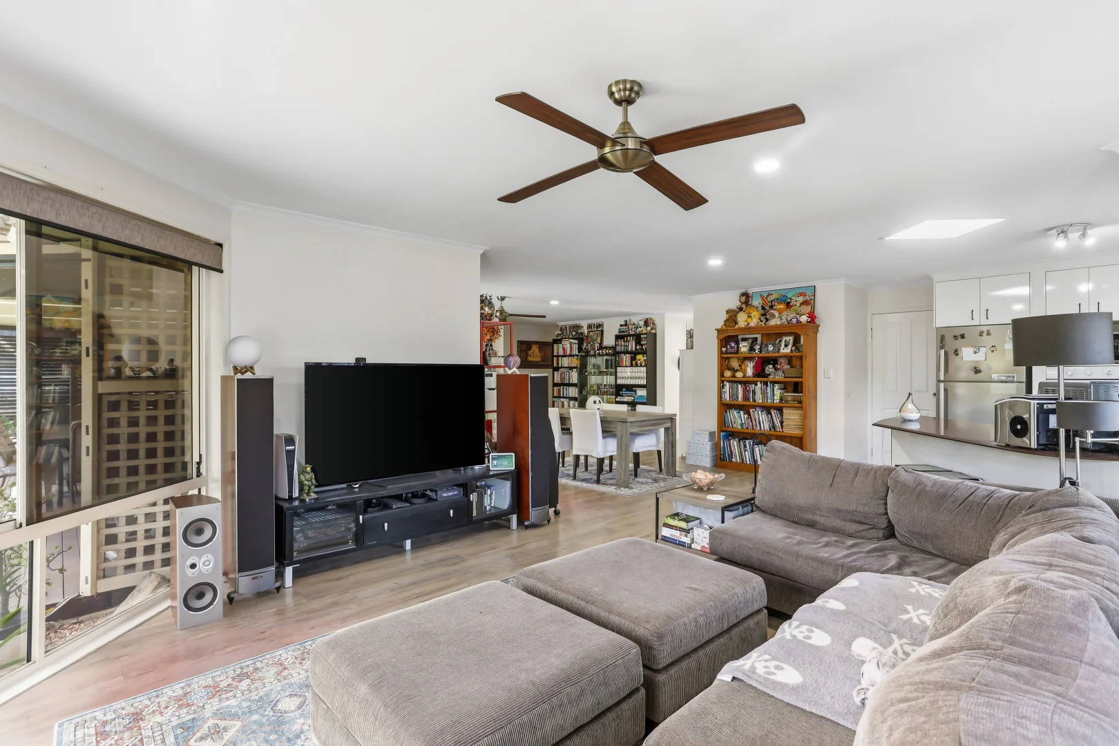 Additional image 7 of 4 Kingman Court, Pacific Pines QLD 4211