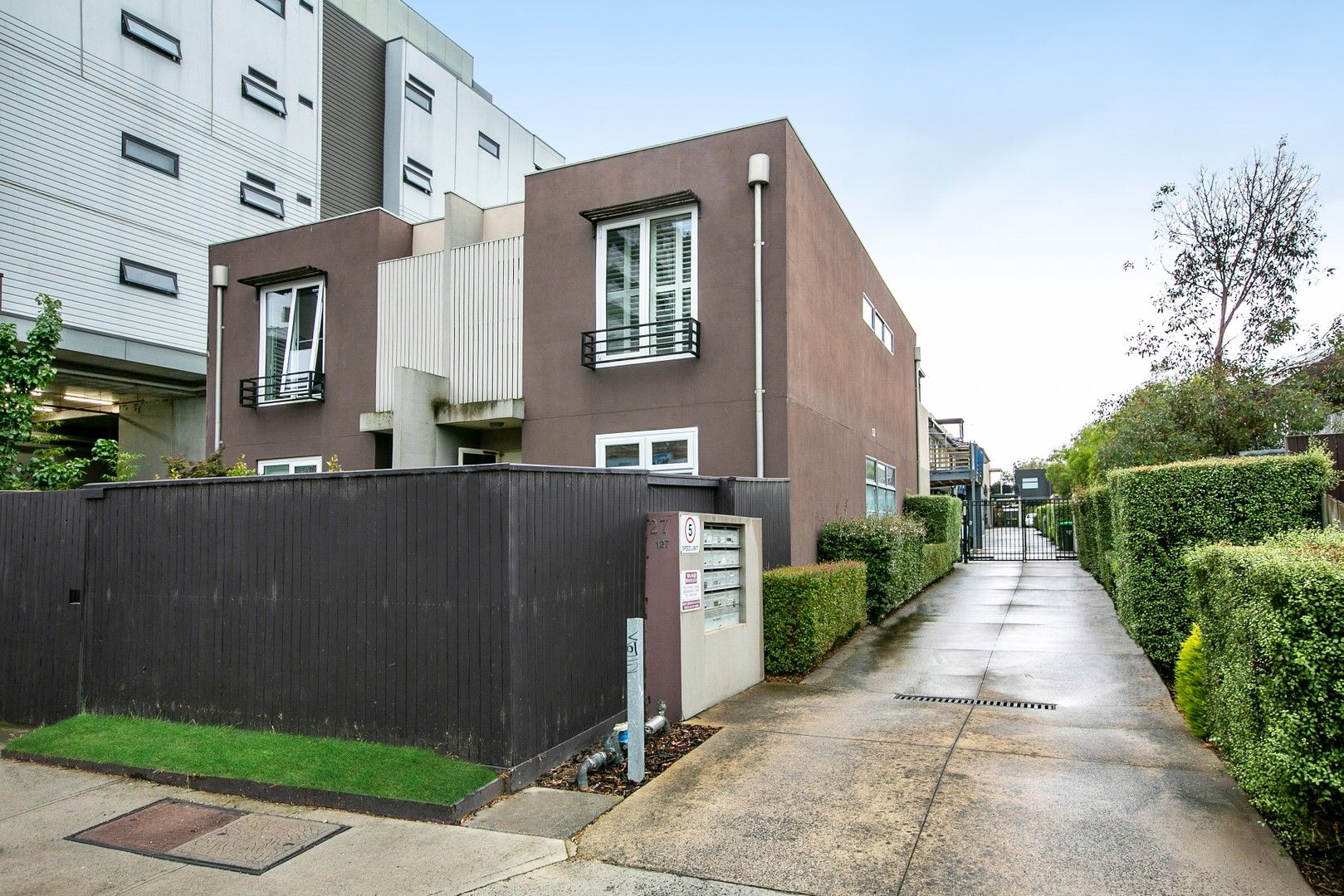 2 bedrooms Apartment / Unit / Flat in 7/127 Victoria Street BRUNSWICK EAST VIC, 3057