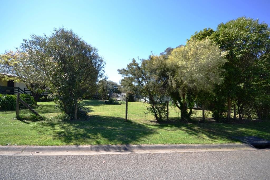 11  St Bernard Drive, Tawonga South VIC 3698, Image 1