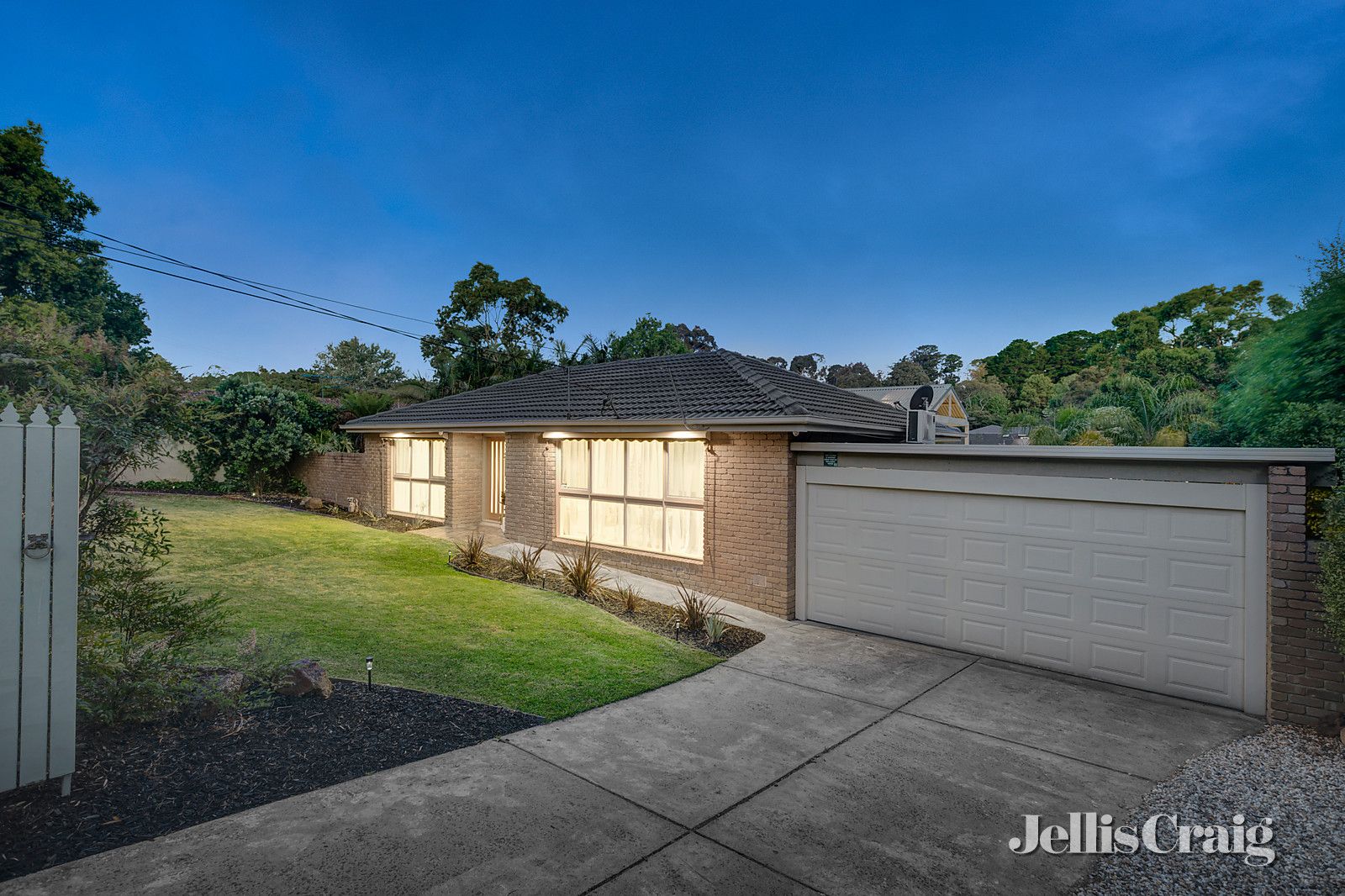 49 Andrew Crescent, Croydon South Property History & Address Research