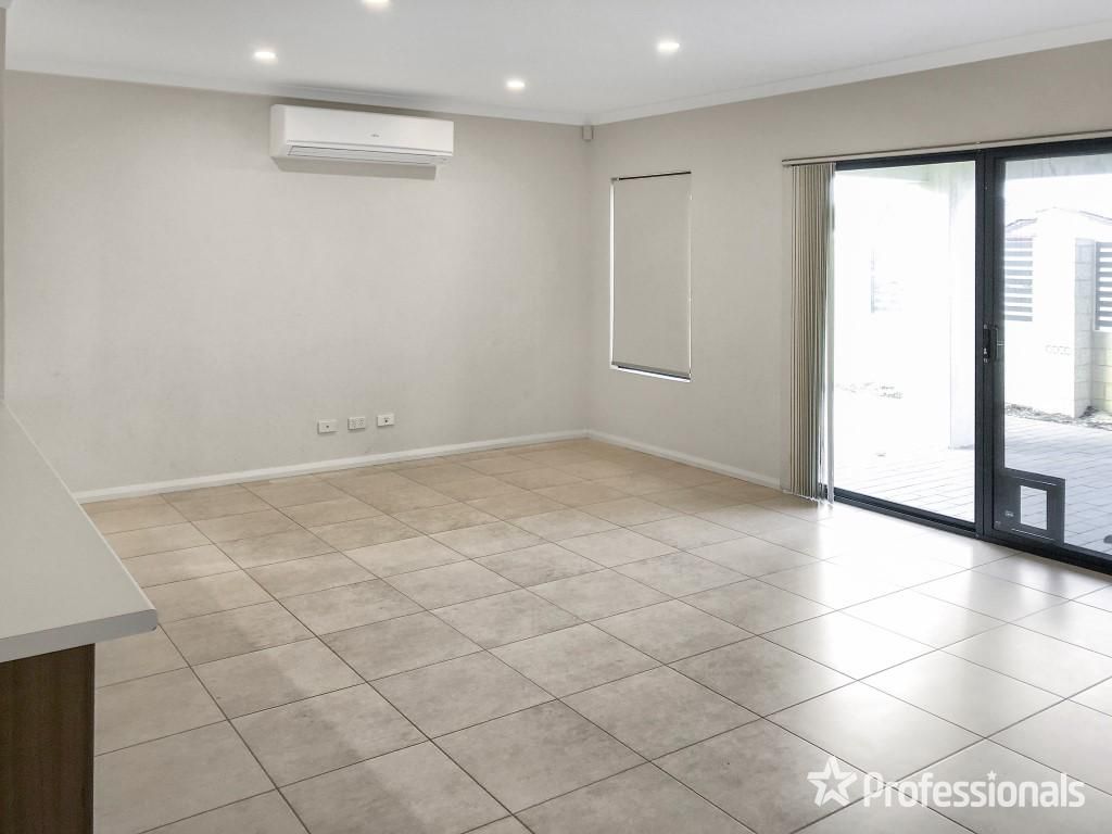 2 bedrooms Apartment / Unit / Flat in 1/28 Ullswater Place BALGA WA, 6061