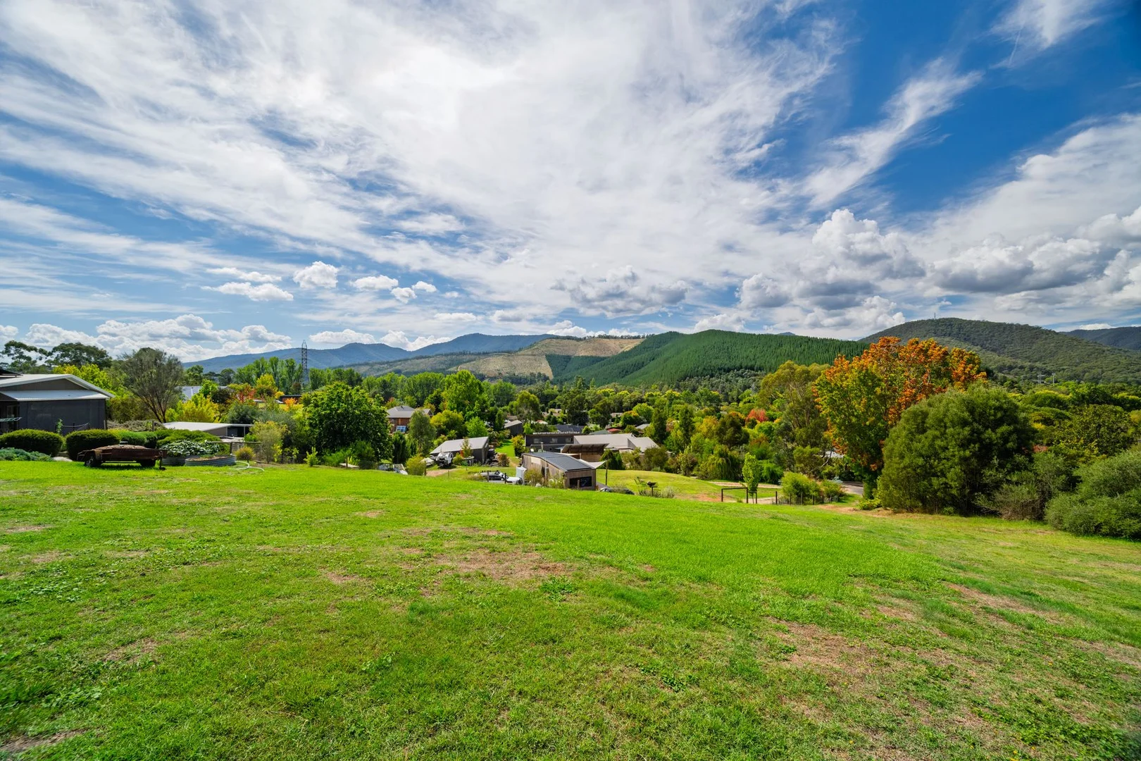 Additional image 7 of 13a Porcellatos Lane, Bright VIC 3741