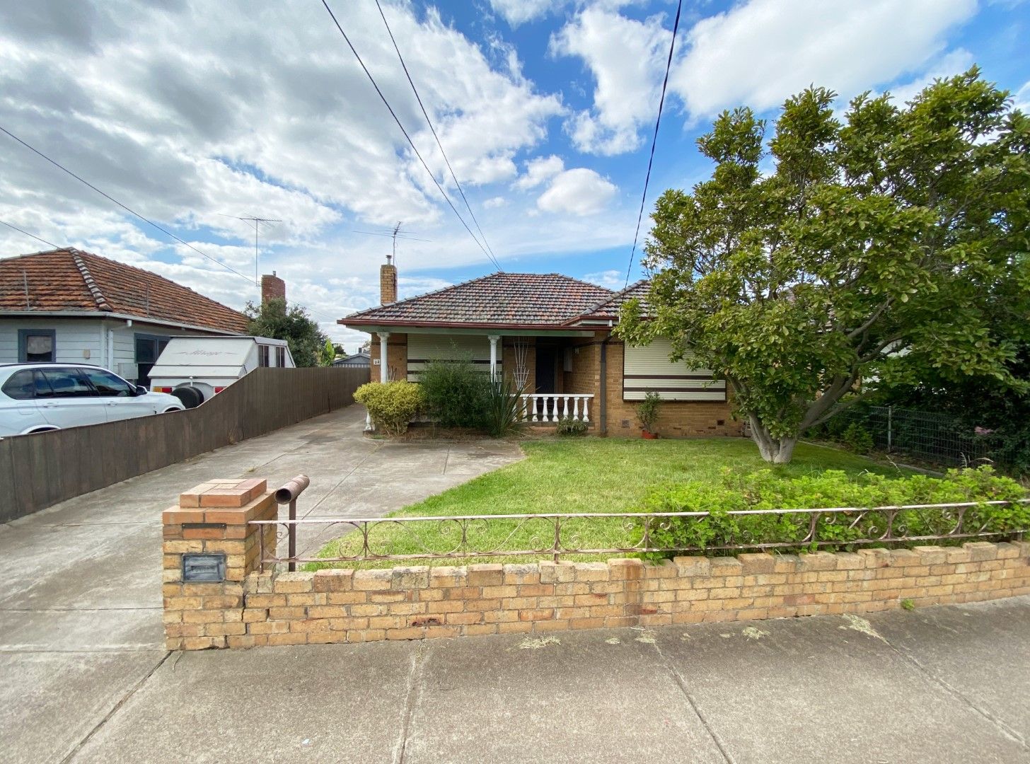 2 bedrooms House in 22 Liston Avenue RESERVOIR VIC, 3073