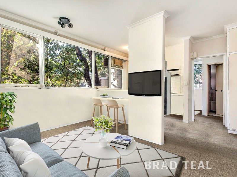 1/25 Daisy Street, Essendon VIC 3040, Image 2