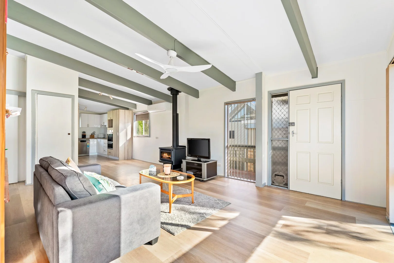 89 Berrima Parade, Surfside NSW 2536