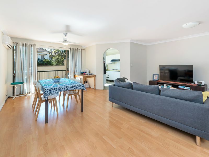 2 bedrooms Apartment / Unit / Flat in 12/39 Maryvale Street TOOWONG QLD, 4066
