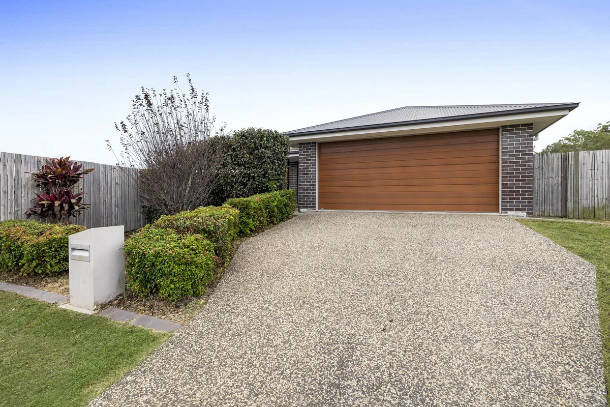 Primary image of 2/13 Wandoo Crescent, Westbrook QLD 4350