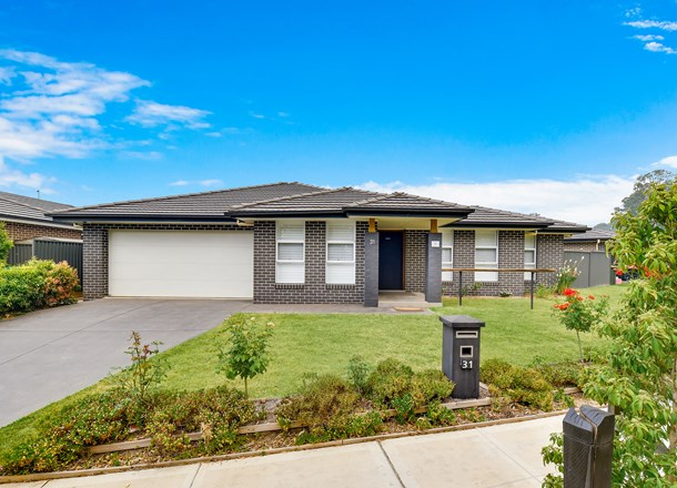 31 Grantham Crescent, Denham Court NSW 2565