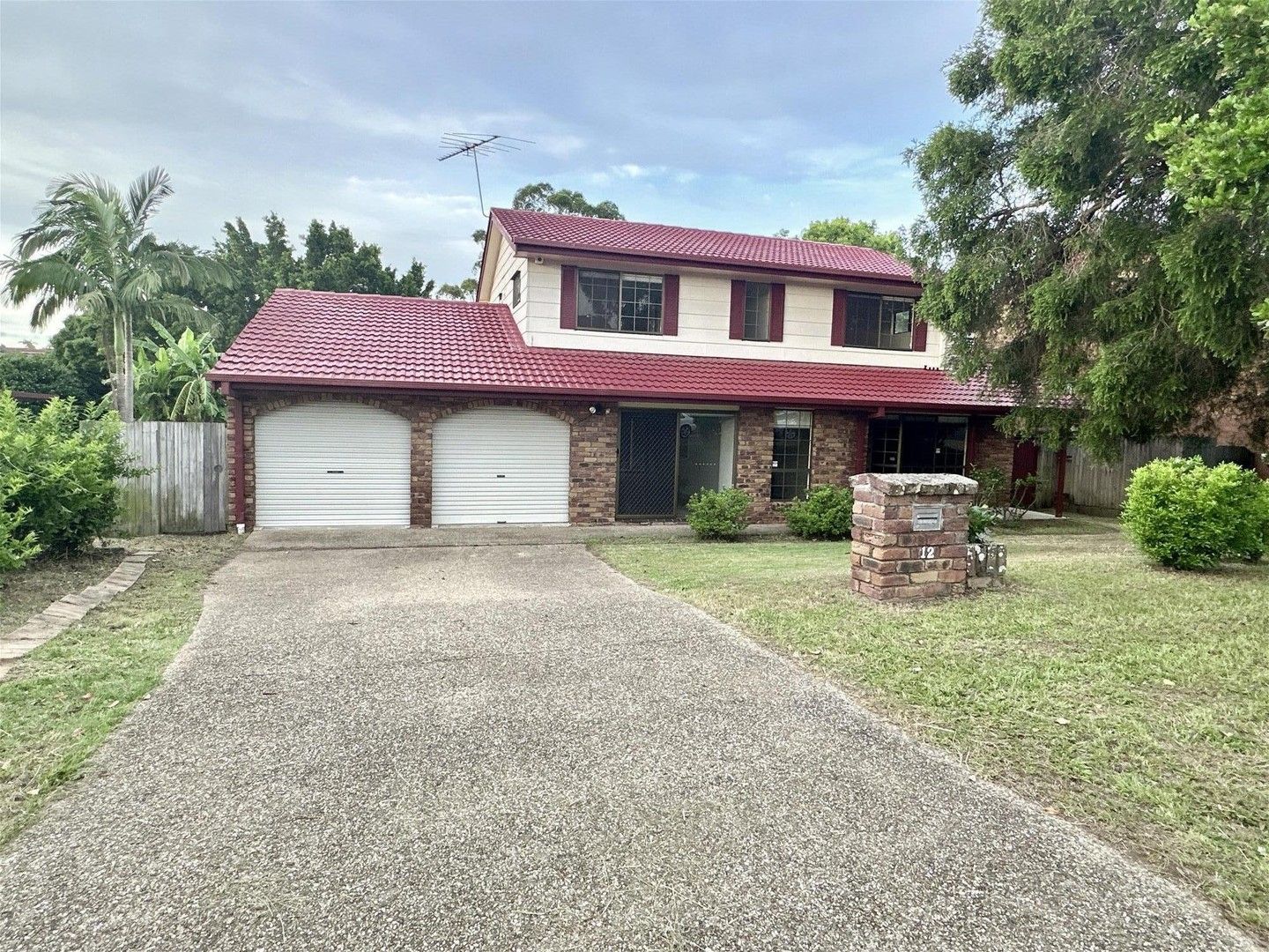 6 bedrooms House in 12 Cherrywood St SUNNYBANK HILLS QLD, 4109
