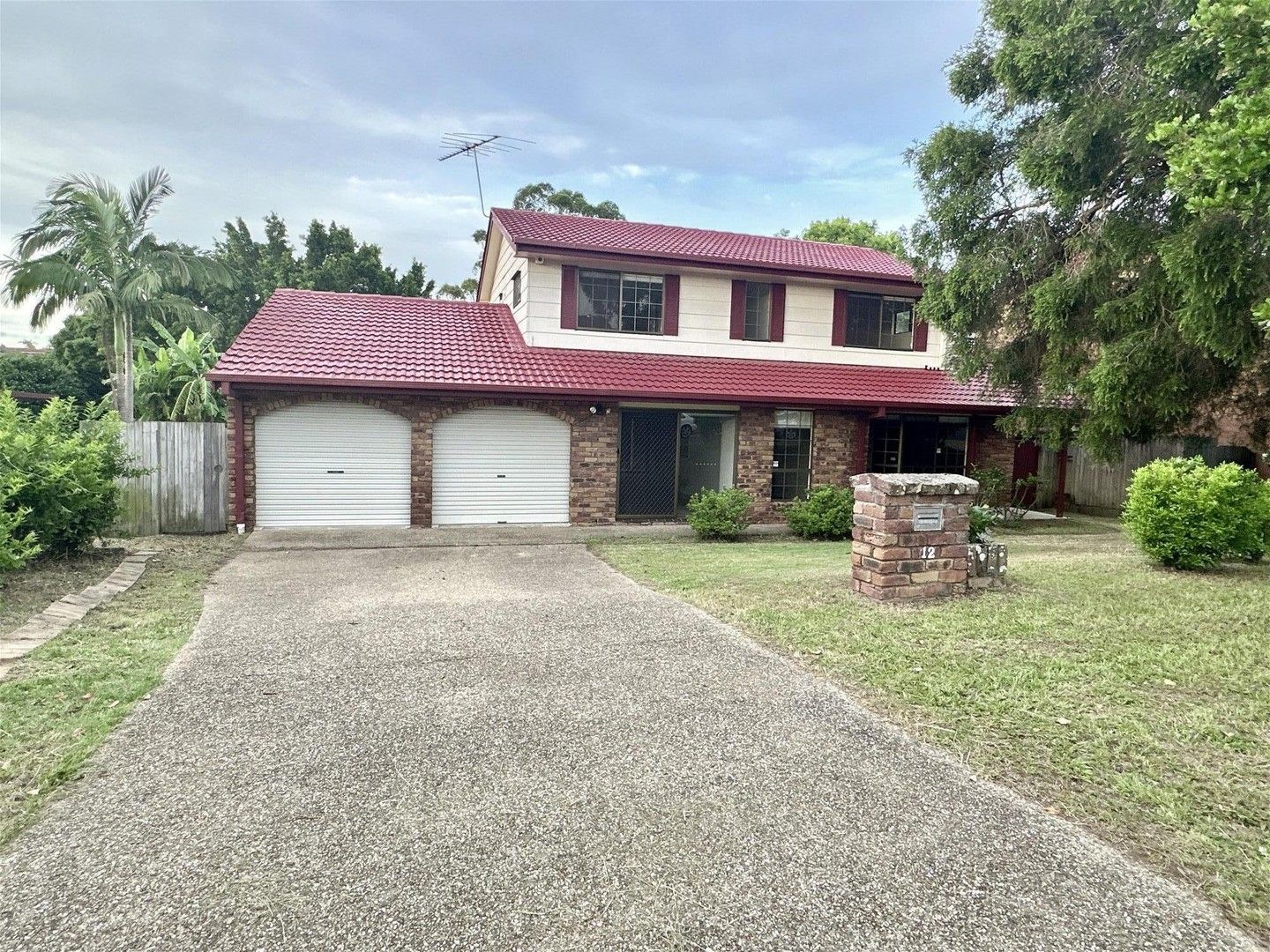 6 bedrooms House in 12 Cherrywood St SUNNYBANK HILLS QLD, 4109