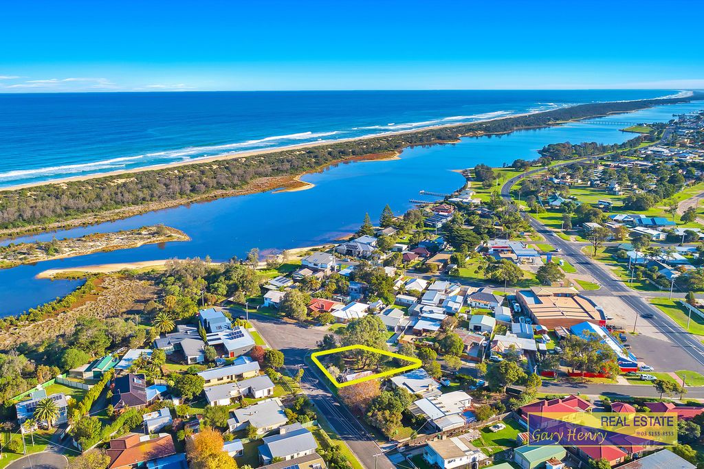 15 Long Street, Lakes Entrance VIC 3909, Image 0