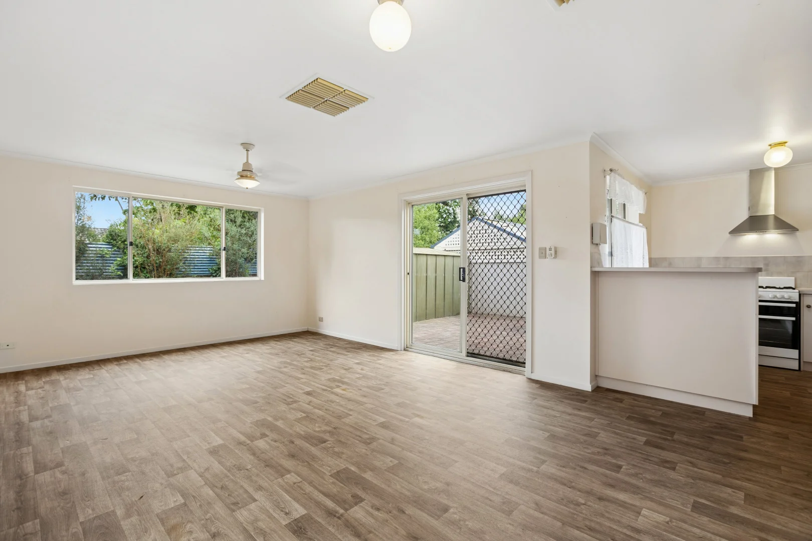 Additional image 12 of 16 Shoalwater Close, Seaford Rise SA 5169