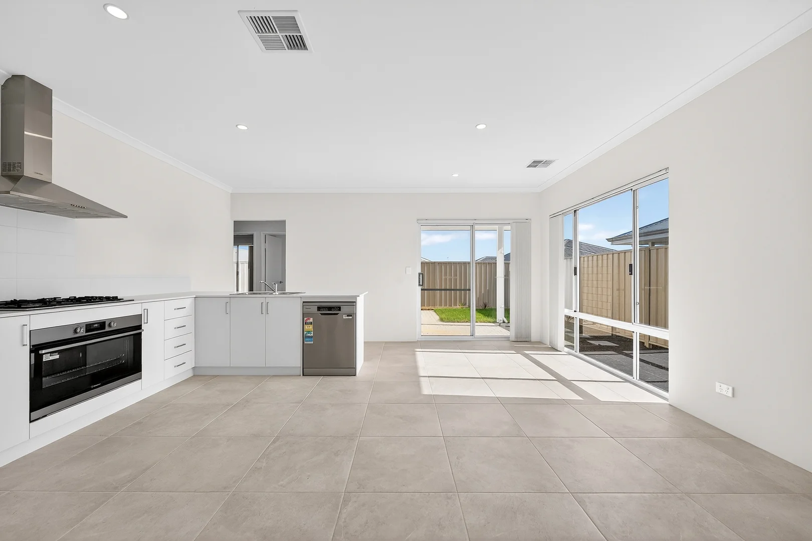 Additional image 14 of 16 Invermay Lane, Brookdale WA 6112