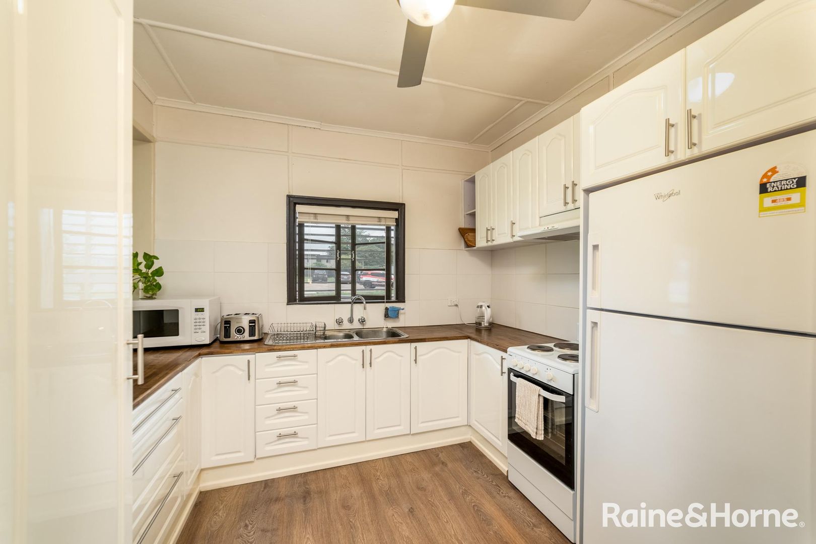 178 Glebe Road, Booval QLD 4304, Image 1