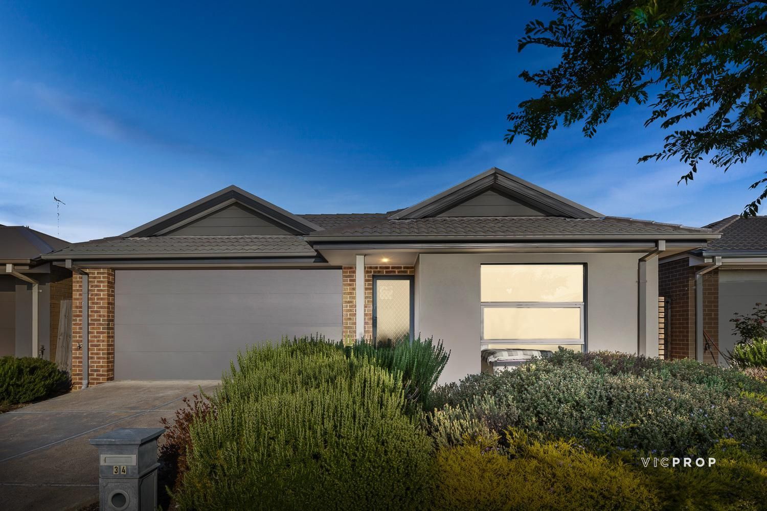 34 Gardener Drive, Point Cook VIC 3030, Image 0