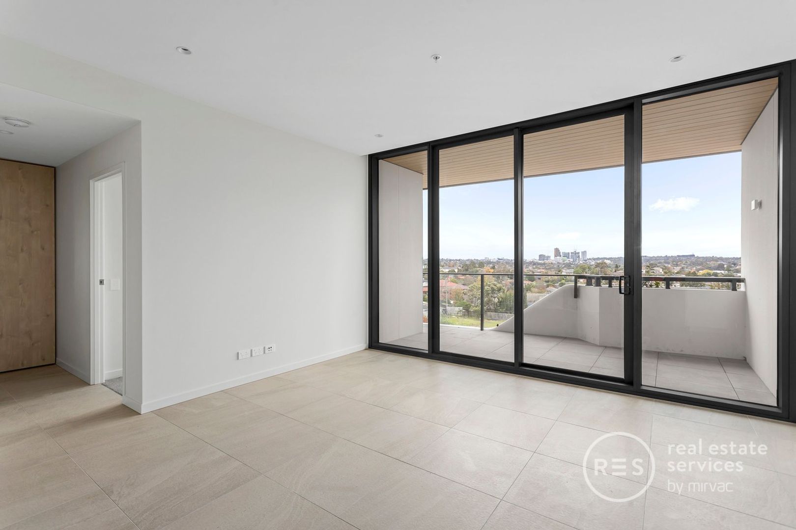 1 bedrooms Apartment / Unit / Flat in 512E/59 Stables Circuit DONCASTER VIC, 3108