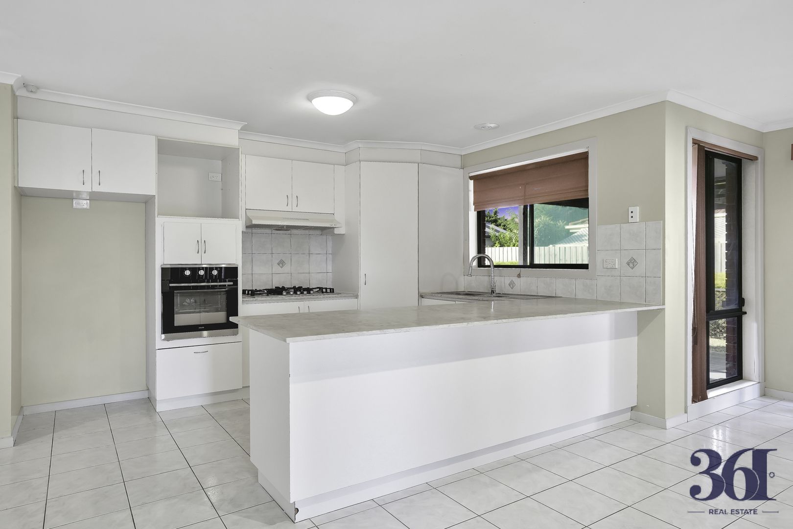 56 John Paul Drive, Hillside VIC 3037, Image 2