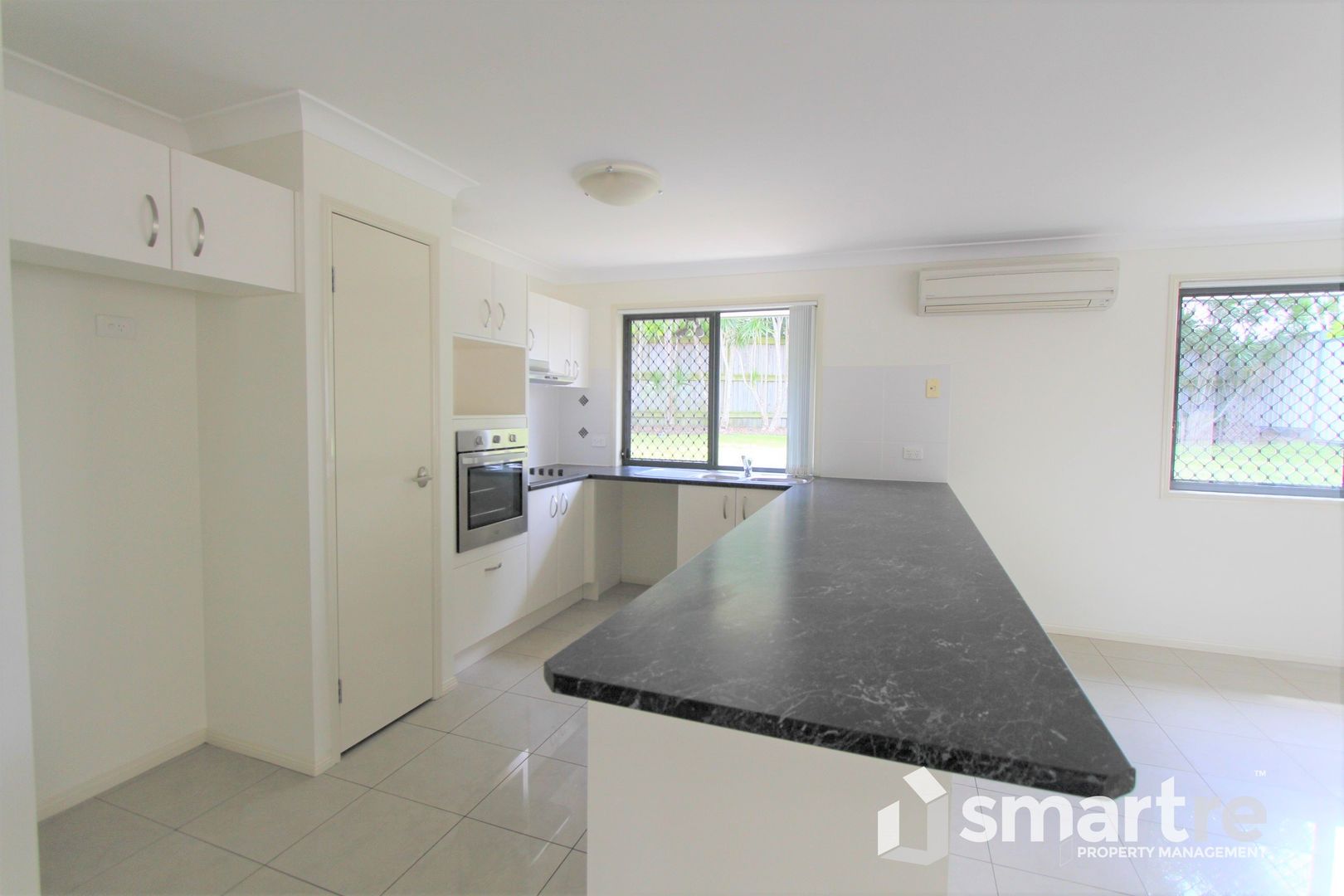 8a Summit Terrace, Forest Lake QLD 4078, Image 2