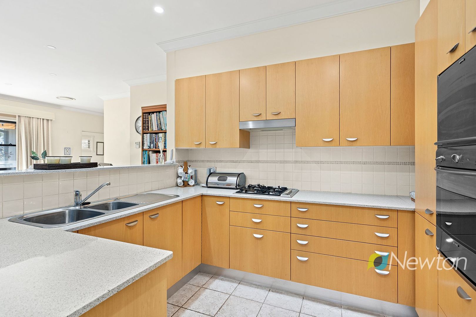 8/149-151 Gannons Road, Caringbah South NSW 2229, Image 2