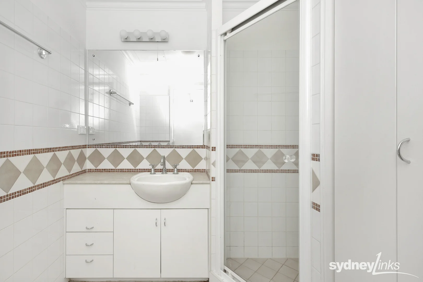 Additional image 5 of 1005/22 Sir John Young Crescent, Woolloomooloo NSW 2011