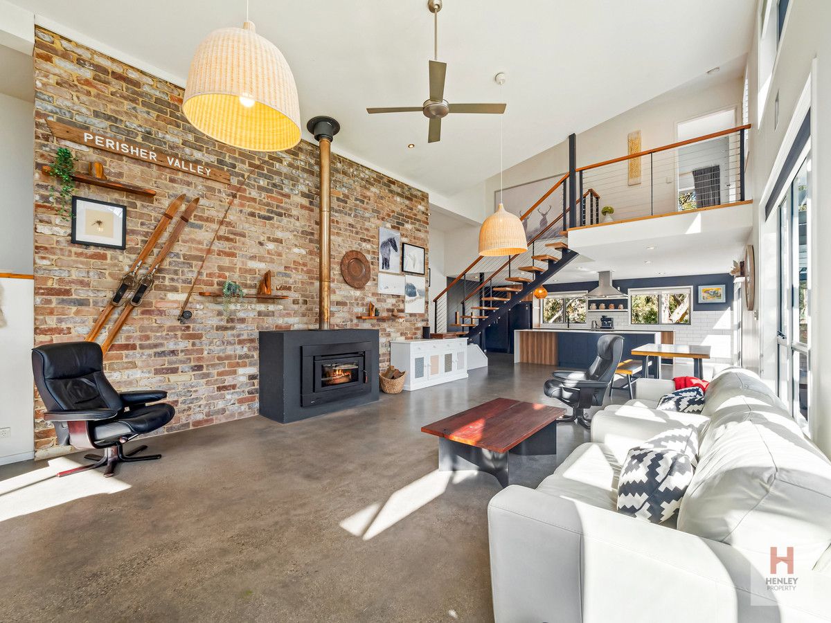 4 bedrooms House in 38 Kunama Drive EAST JINDABYNE NSW, 2627