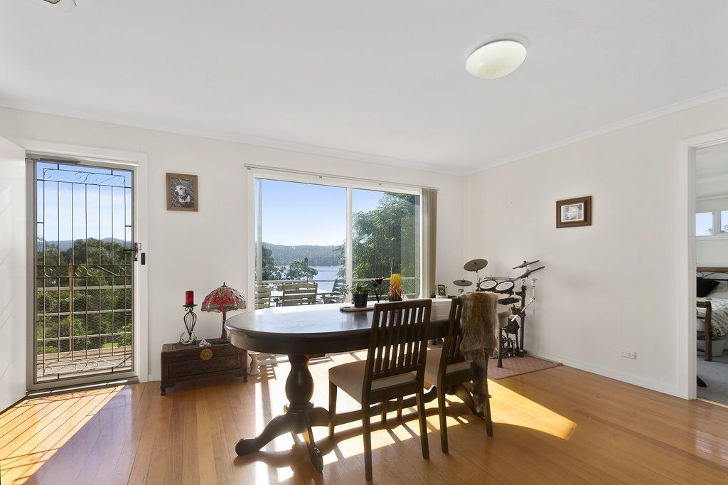 51 Lakeview Street, Glenmaggie VIC 3858, Image 2