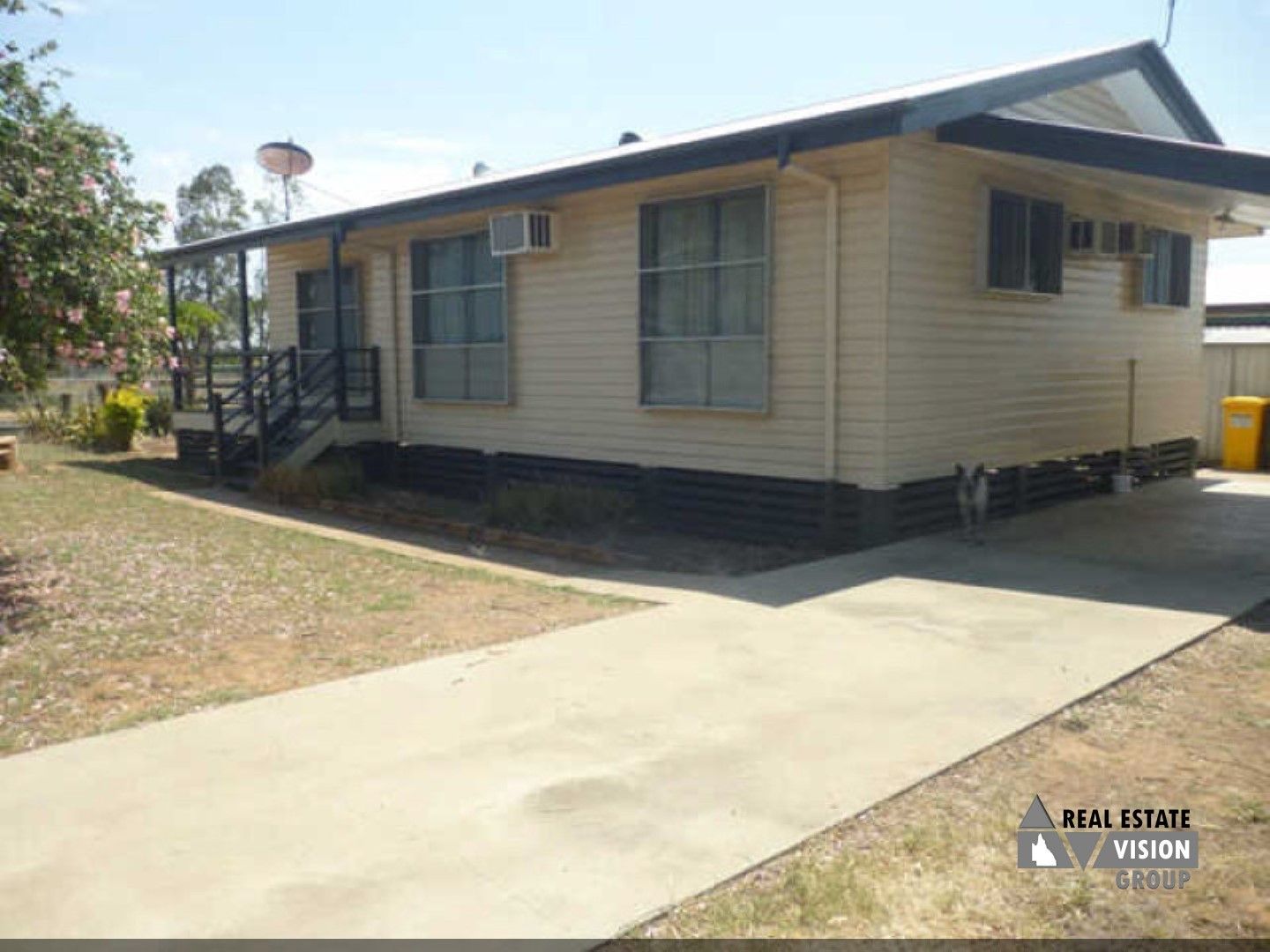 38 Wey St, Blackwater QLD 4717, Image 0