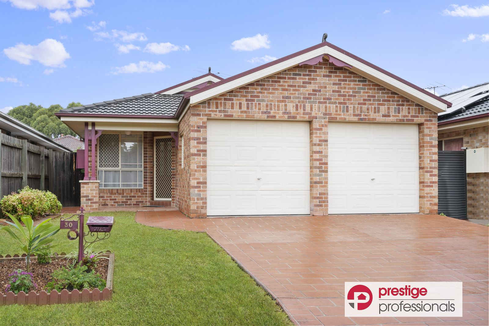 30 Kinchega Court, Wattle Grove NSW 2173, Image 0