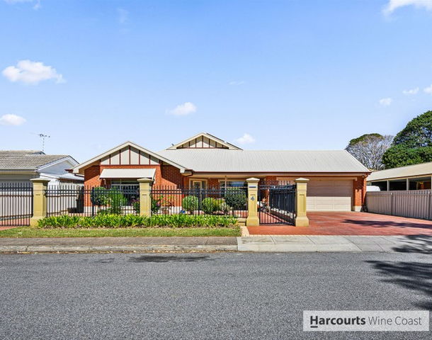 4 Hall Crescent, Old Noarlunga SA 5168