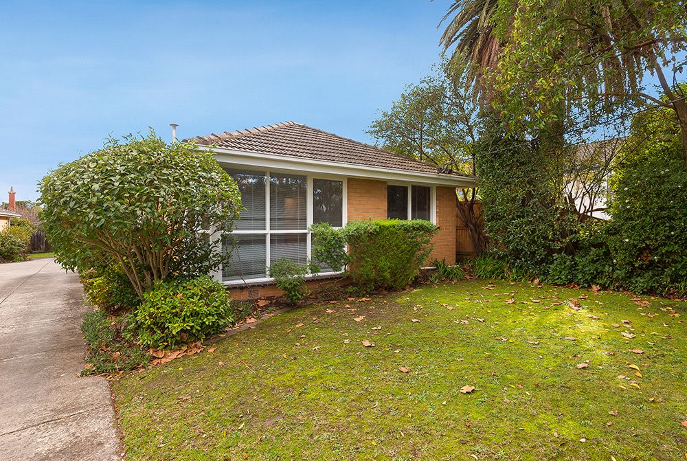 2 bedrooms Apartment / Unit / Flat in 4/13 Blackburn Street SURREY HILLS VIC, 3127