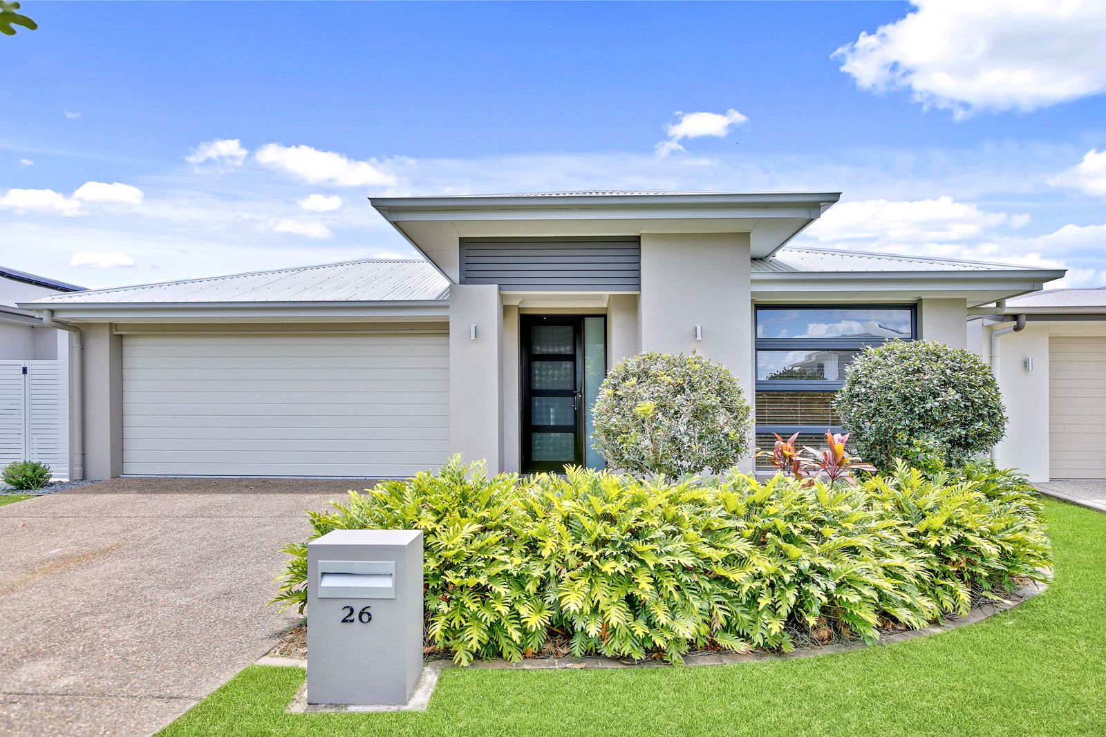 4 bedrooms House in 26 Panama Crescent MOUNTAIN CREEK QLD, 4557