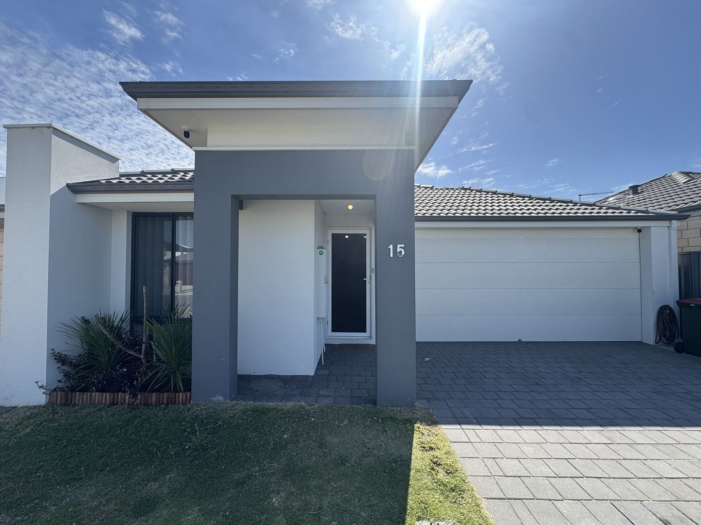 3 bedrooms House in 15 Crombie Way BALDIVIS WA, 6171