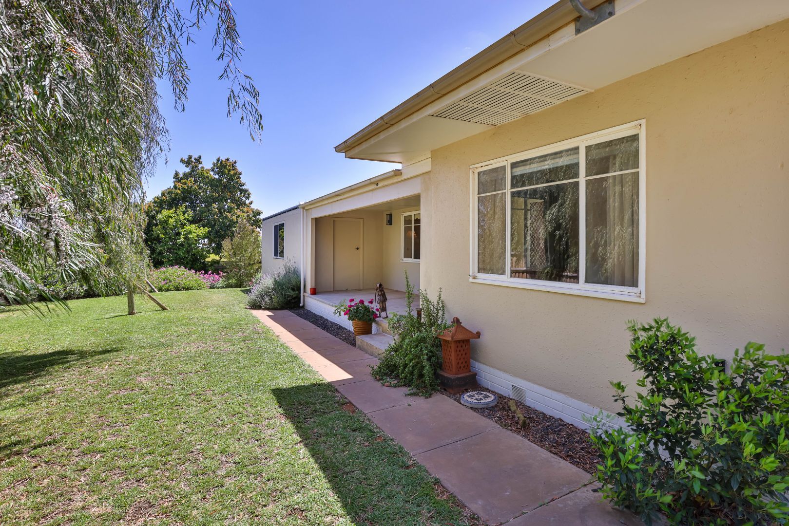 304 Nineteenth Street, Irymple VIC 3498, Image 2