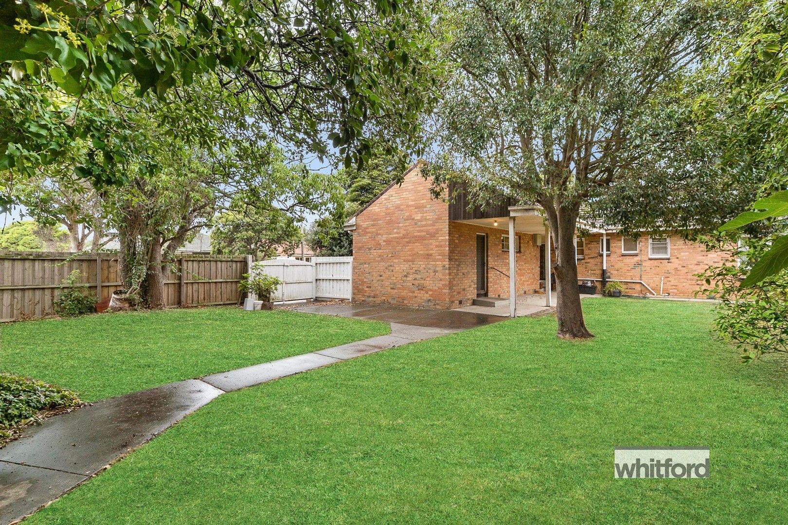 2 Knight Avenue, Herne Hill VIC 3218, Image 1