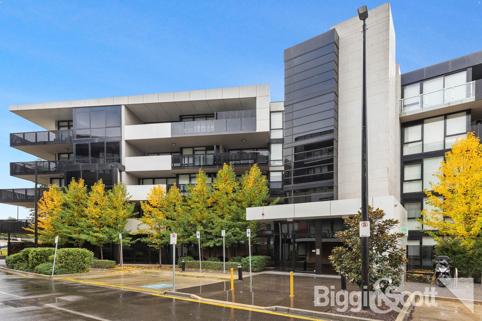 2 bedrooms Apartment / Unit / Flat in 106/54 La Scala Avenue MARIBYRNONG VIC, 3032