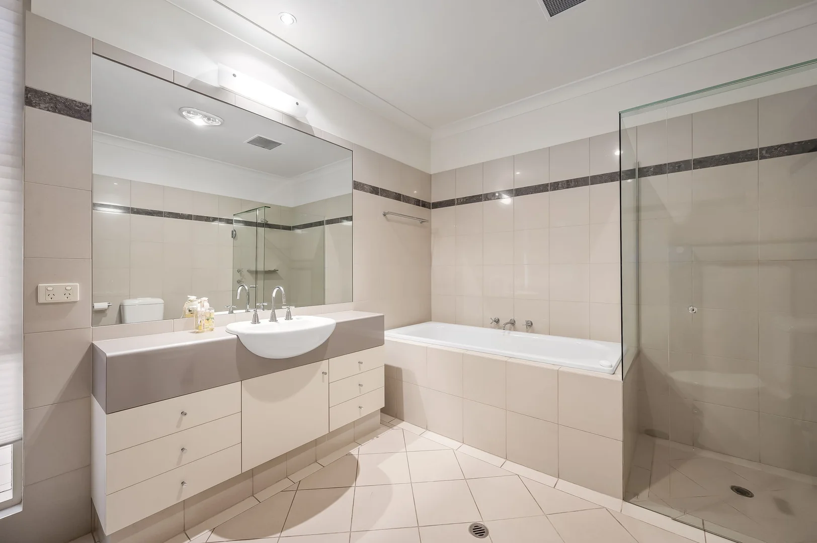 Additional image 12 of 1/182 Barton Terrace West, North Adelaide SA 5006